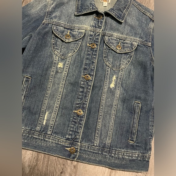 Mudd Distressed Jean Jacket - Size Women’s Medium - Denim Jacket - Picture 6 of 9